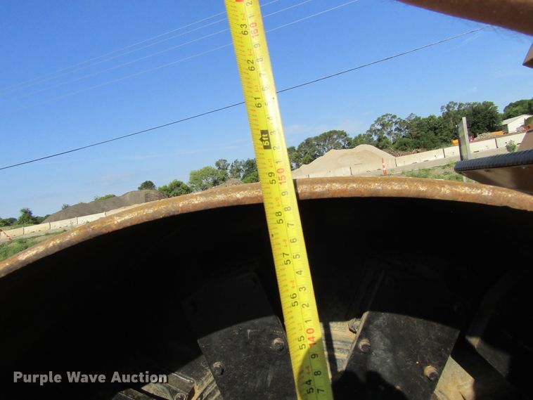 image for item GQ9056 1993 Caterpillar CS563A  vibratory single drum roller