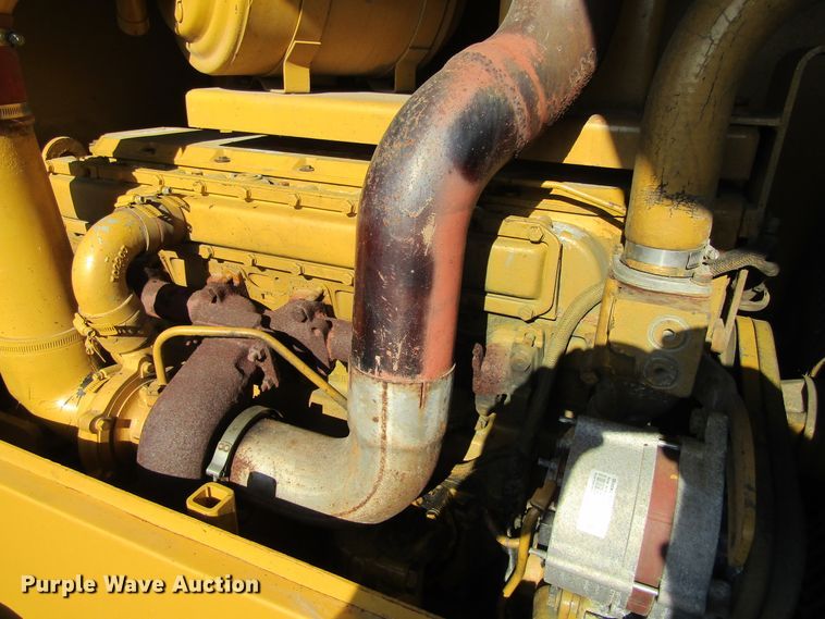 image for item GQ9056 1993 Caterpillar CS563A  vibratory single drum roller