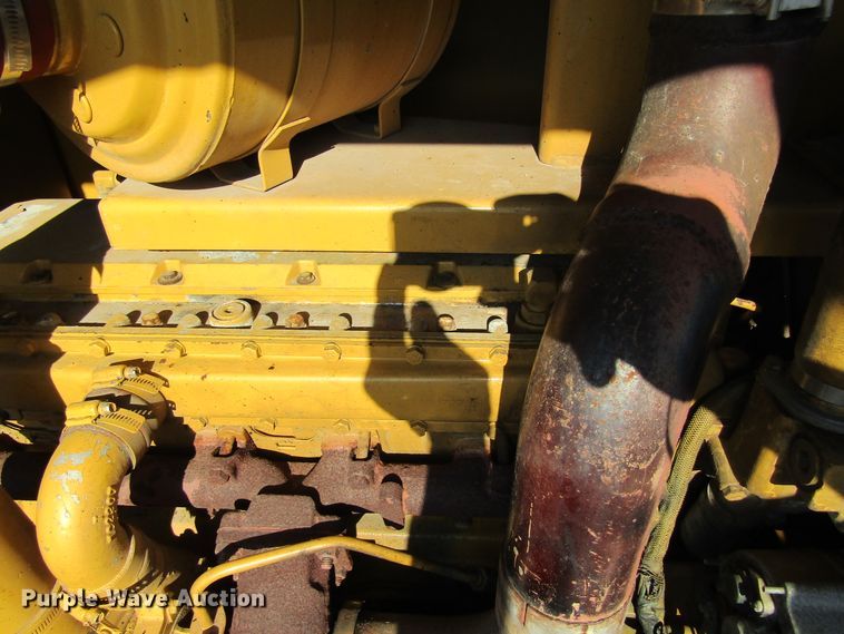 image for item GQ9056 1993 Caterpillar CS563A  vibratory single drum roller