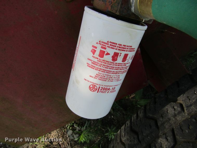 image for item GQ9071 1,100 gallon fuel tank