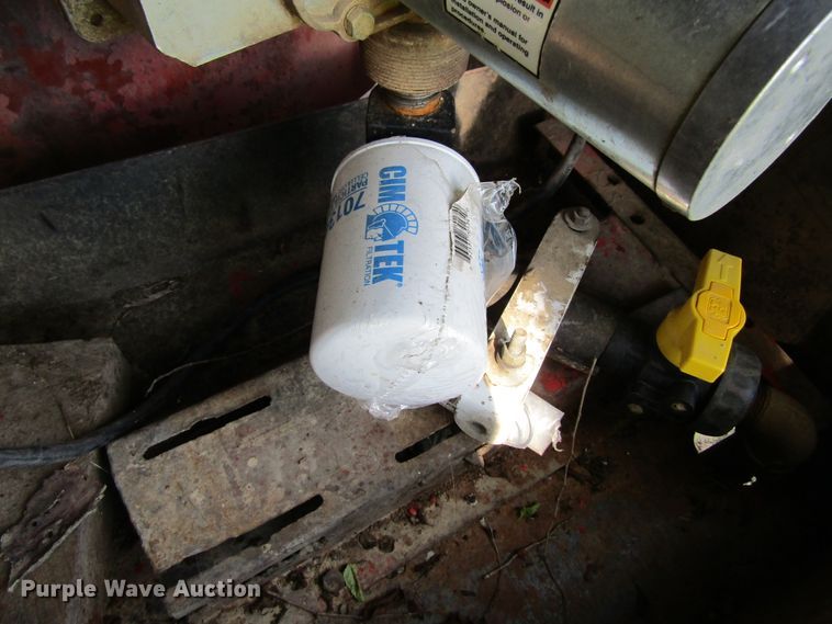 image for item GQ9071 1,100 gallon fuel tank