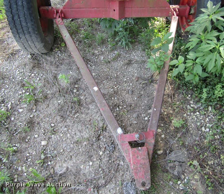 image for item GQ9071 1,100 gallon fuel tank
