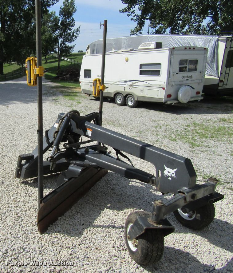 image for item GQ9074 Bobcat Grader skid steer grader