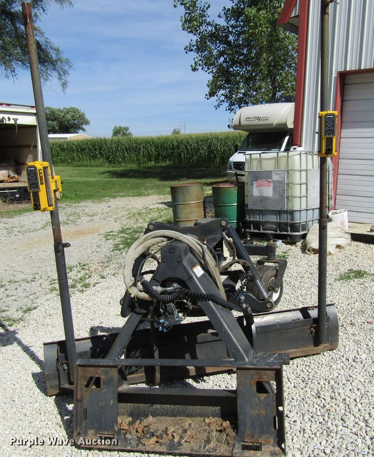 image for item GQ9074 Bobcat Grader skid steer grader