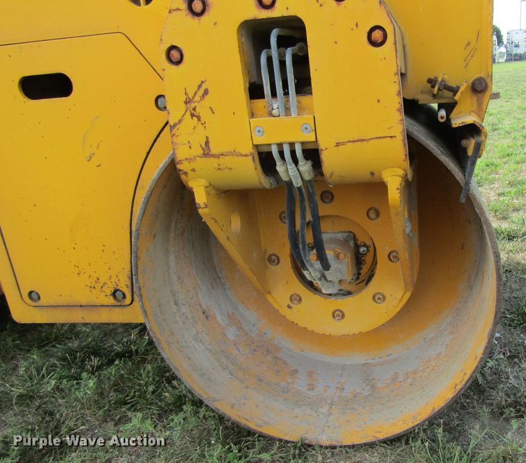 image for item GQ9078 Benford TV1200  vibratory double drum roller