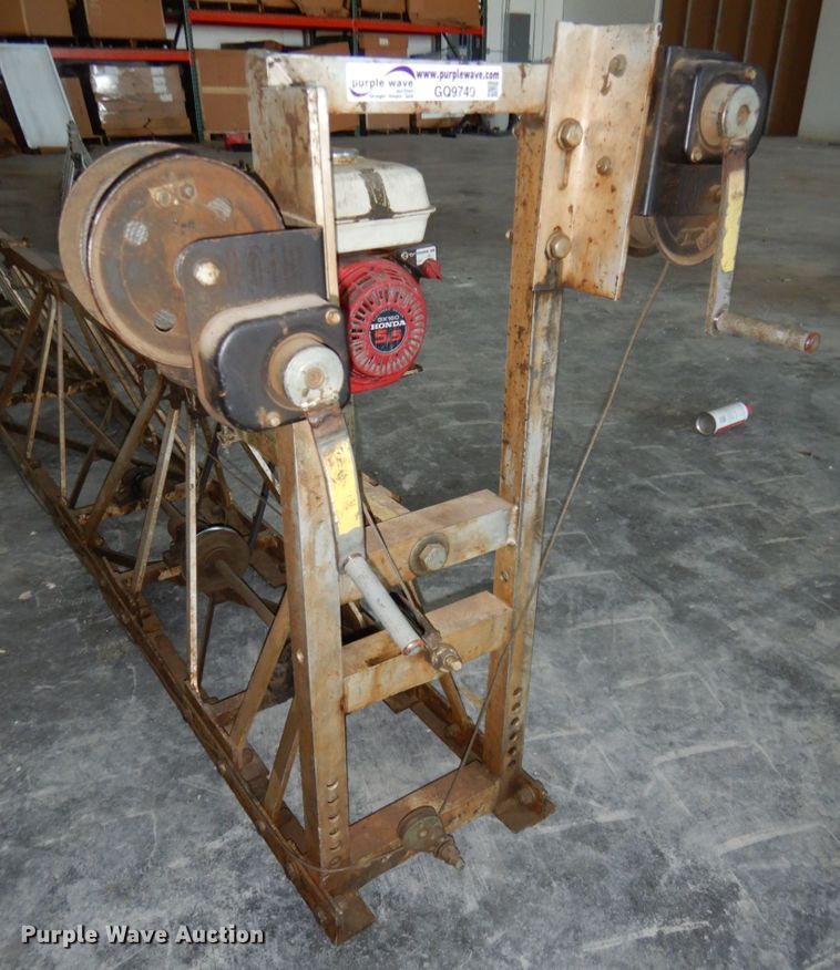 image for item GQ9749 42' vibratory screed