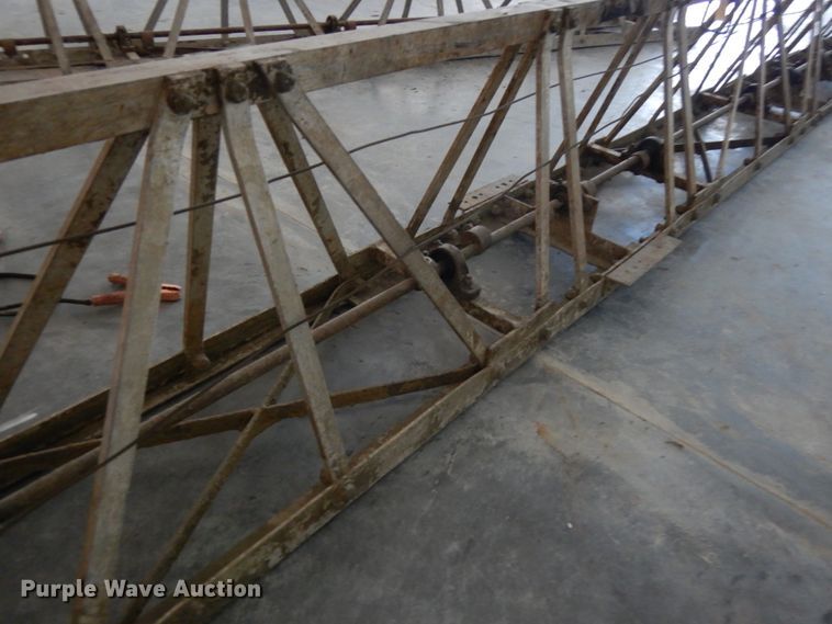 image for item GQ9749 42' vibratory screed