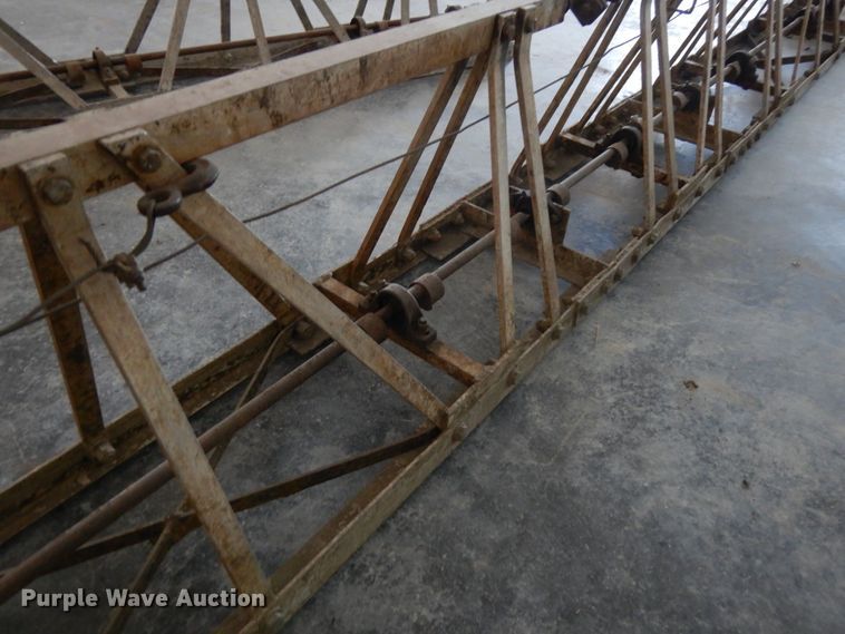 image for item GQ9749 42' vibratory screed