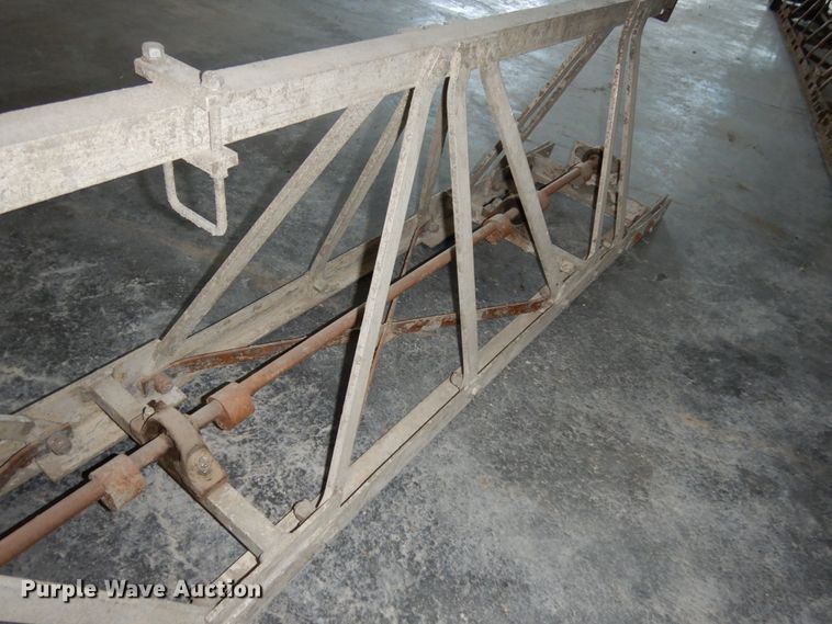 image for item GQ9749 42' vibratory screed