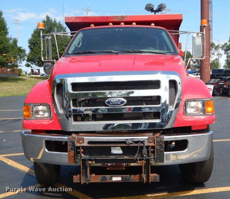 image for item GV9170 2006 Ford F650 Super Duty XLT  dump truck
