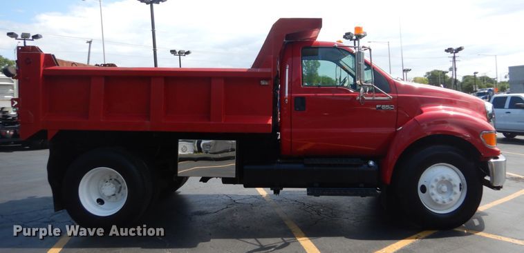 image for item GV9170 2006 Ford F650 Super Duty XLT  dump truck