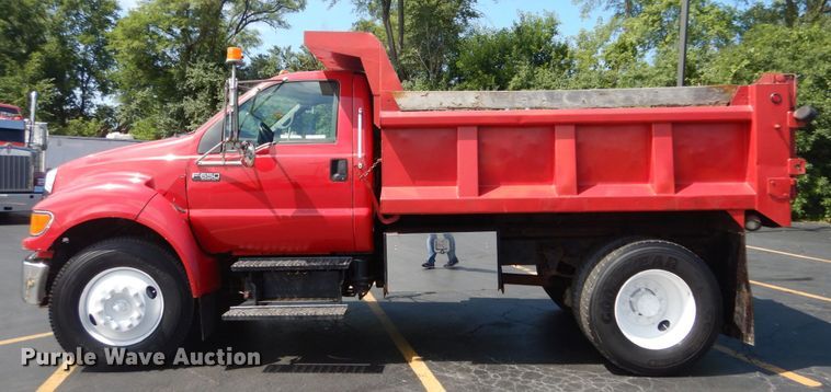 image for item GV9170 2006 Ford F650 Super Duty XLT  dump truck