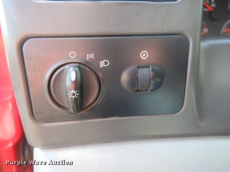 image for item GV9170 2006 Ford F650 Super Duty XLT  dump truck