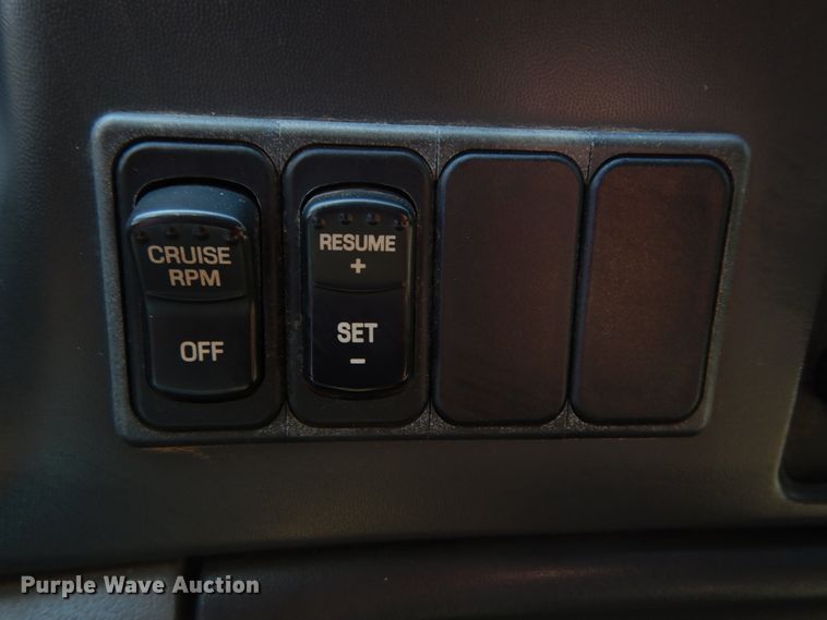 image for item GV9170 2006 Ford F650 Super Duty XLT  dump truck