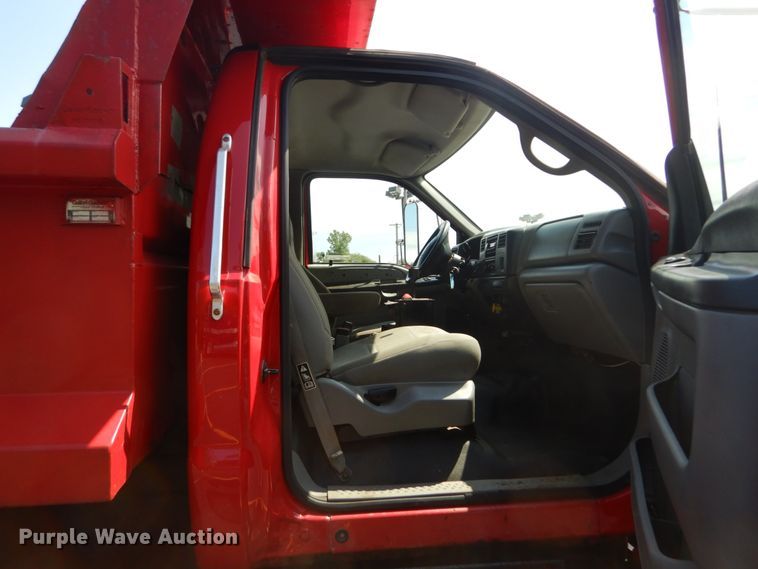 image for item GV9170 2006 Ford F650 Super Duty XLT  dump truck