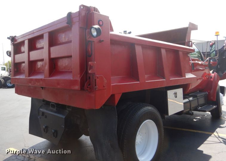 image for item GV9170 2006 Ford F650 Super Duty XLT  dump truck