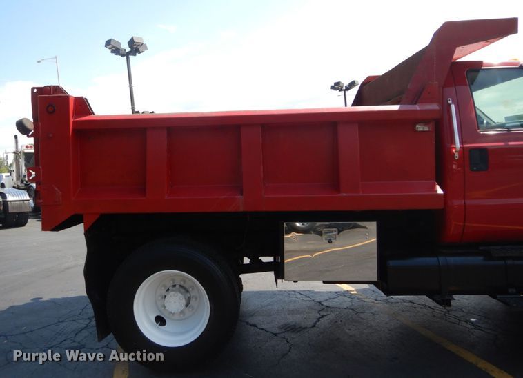 image for item GV9170 2006 Ford F650 Super Duty XLT  dump truck