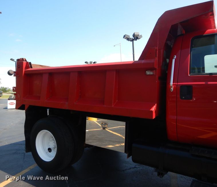 image for item GV9170 2006 Ford F650 Super Duty XLT  dump truck