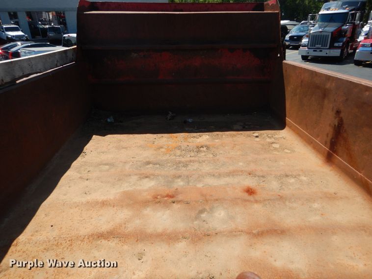 image for item GV9170 2006 Ford F650 Super Duty XLT  dump truck