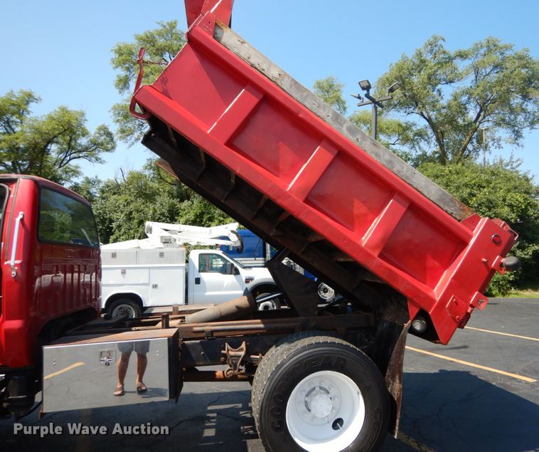 image for item GV9170 2006 Ford F650 Super Duty XLT  dump truck