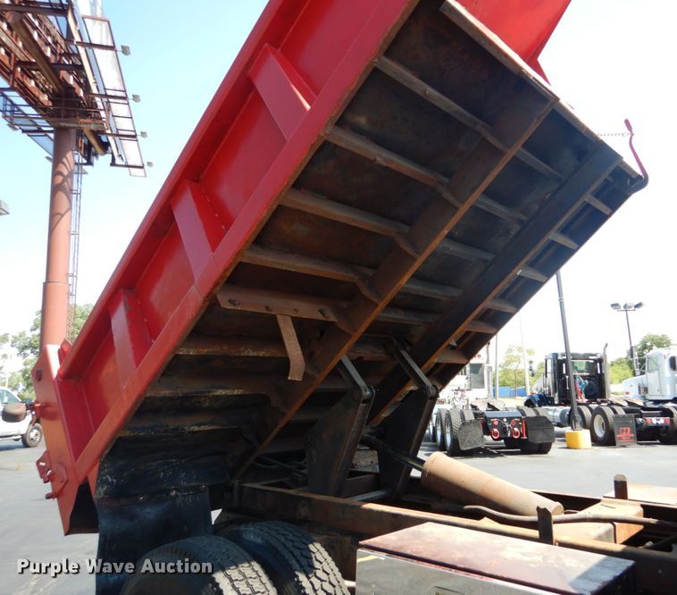 image for item GV9170 2006 Ford F650 Super Duty XLT  dump truck