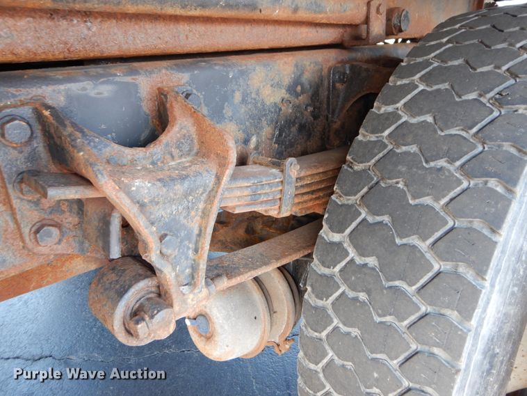 image for item GV9170 2006 Ford F650 Super Duty XLT  dump truck