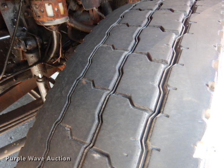 image for item GV9170 2006 Ford F650 Super Duty XLT  dump truck