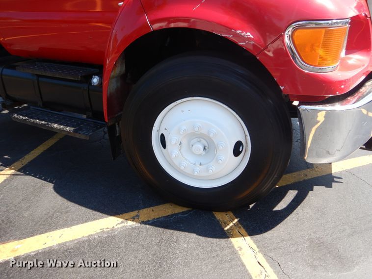 image for item GV9170 2006 Ford F650 Super Duty XLT  dump truck