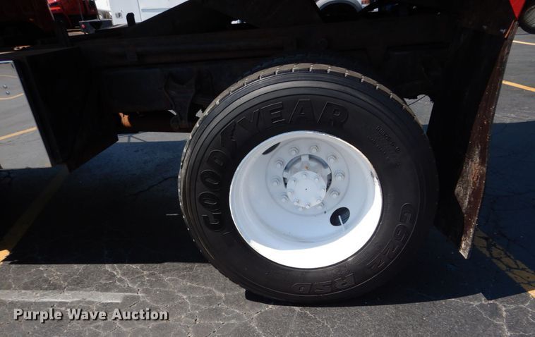 image for item GV9170 2006 Ford F650 Super Duty XLT  dump truck