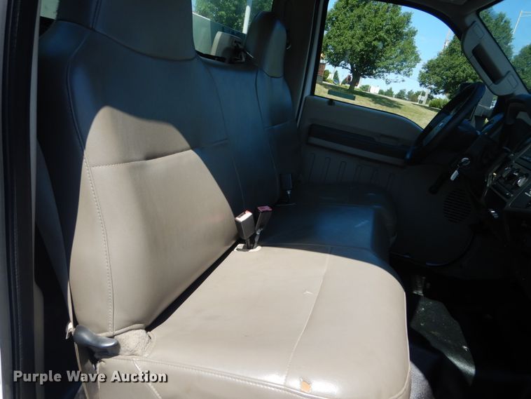 image for item GV9171 2008 Ford F550 Super Duty XL  bucket truck