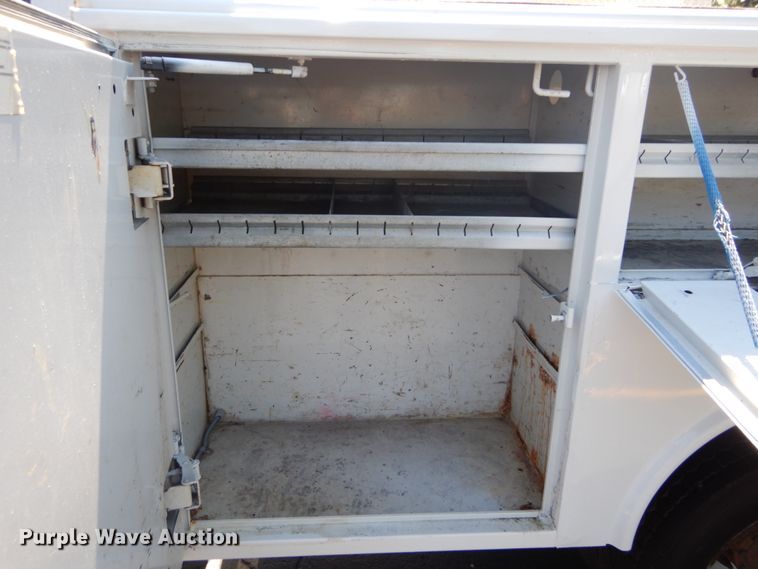 image for item GV9171 2008 Ford F550 Super Duty XL  bucket truck