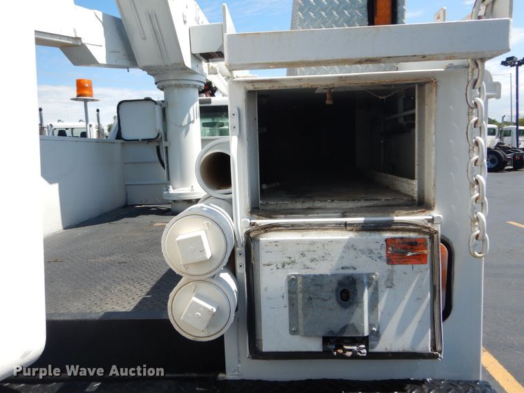 image for item GV9171 2008 Ford F550 Super Duty XL  bucket truck