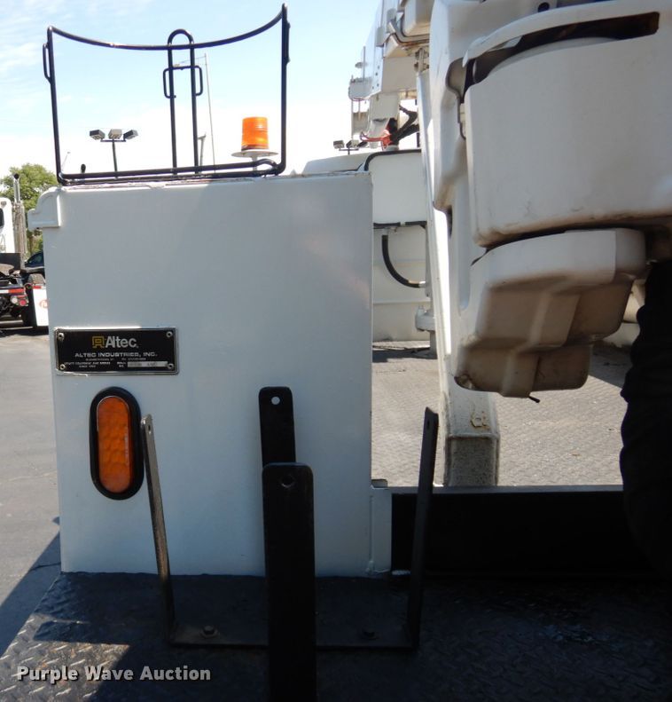 image for item GV9171 2008 Ford F550 Super Duty XL  bucket truck