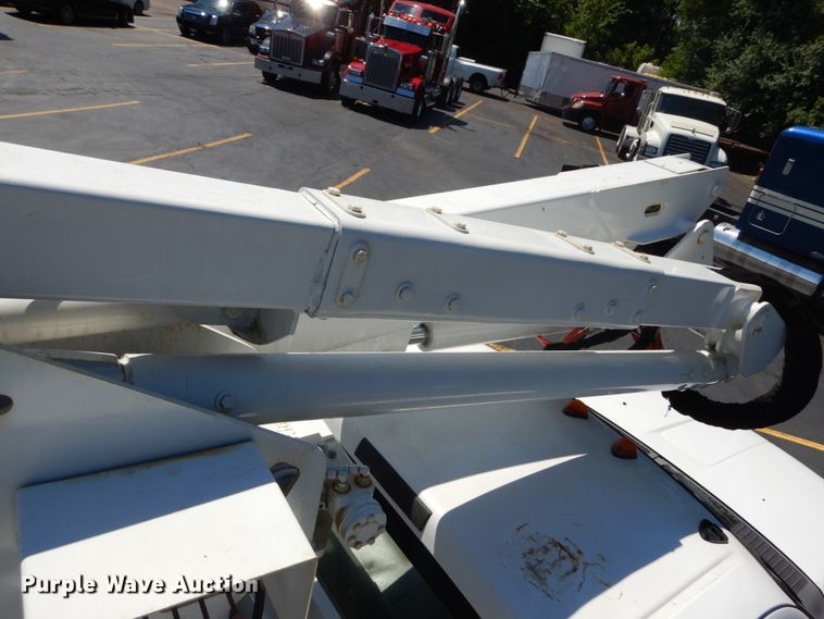 image for item GV9171 2008 Ford F550 Super Duty XL  bucket truck