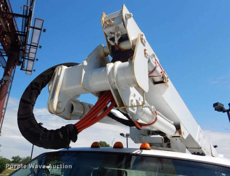 image for item GV9171 2008 Ford F550 Super Duty XL  bucket truck