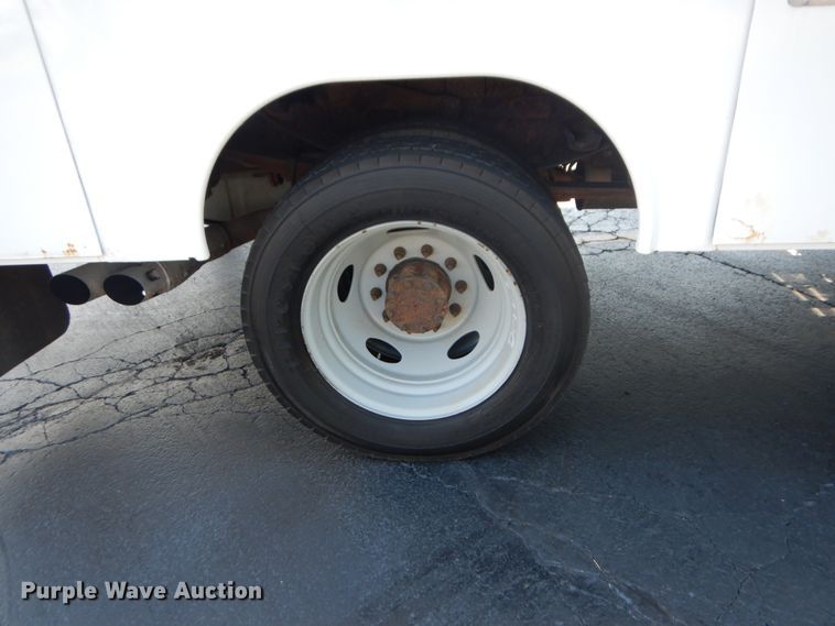 image for item GV9171 2008 Ford F550 Super Duty XL  bucket truck