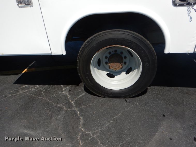 image for item GV9171 2008 Ford F550 Super Duty XL  bucket truck