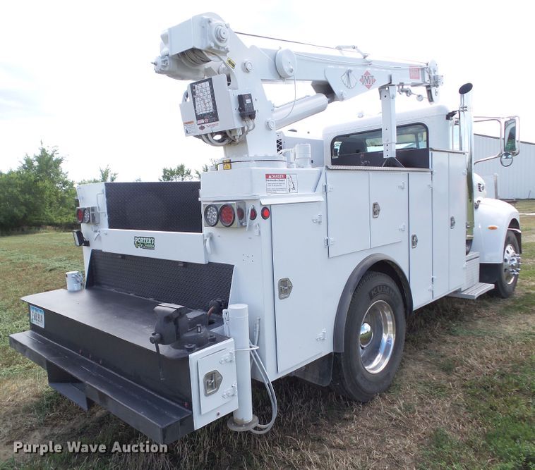 image for item GX9170 2007 Peterbilt 335  service truck