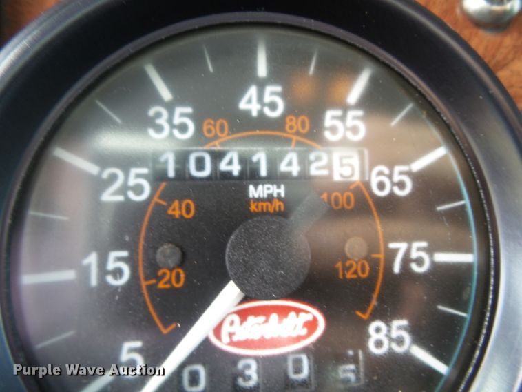 image for item GX9170 2007 Peterbilt 335  service truck