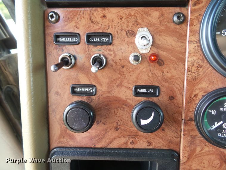 image for item GX9170 2007 Peterbilt 335  service truck