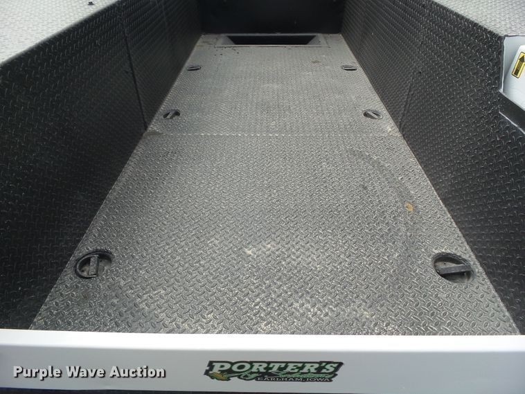 image for item GX9170 2007 Peterbilt 335  service truck