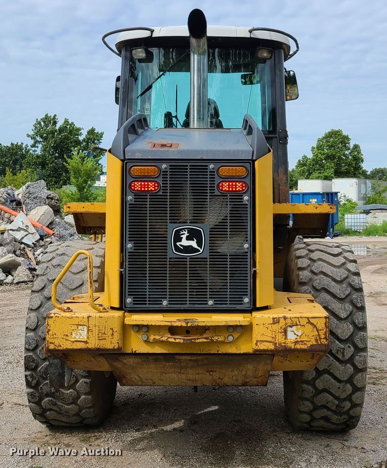 image for item GX9295 2004 John Deere 444J  wheel loader