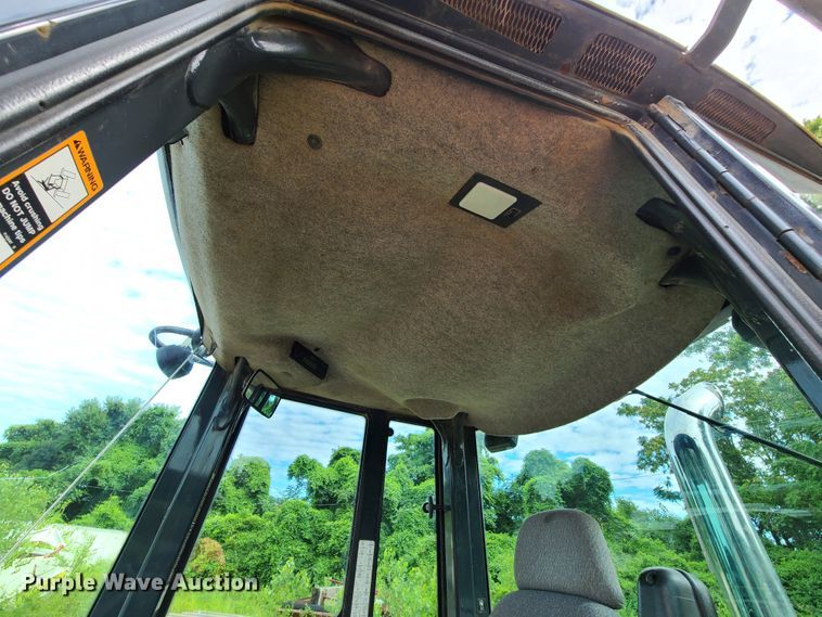 image for item GX9295 2004 John Deere 444J  wheel loader