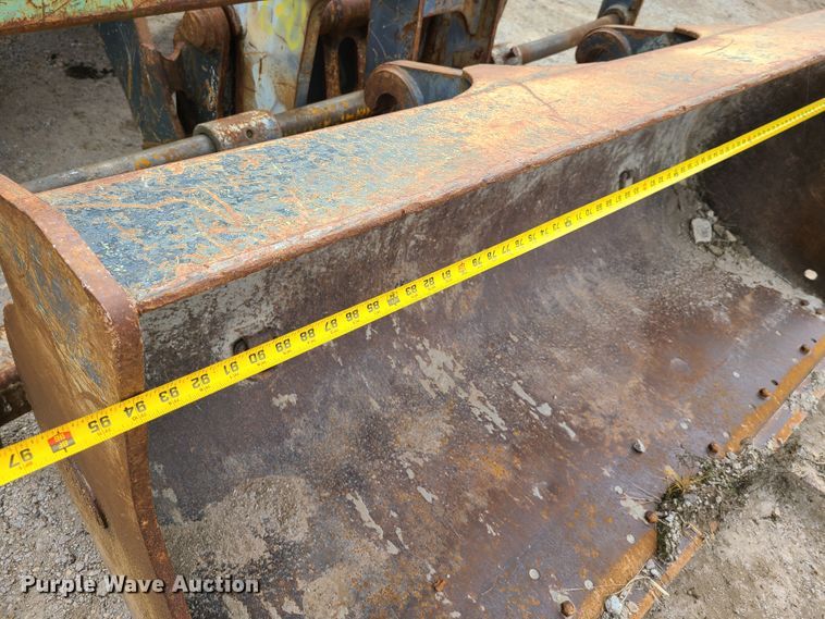 image for item GX9295 2004 John Deere 444J  wheel loader