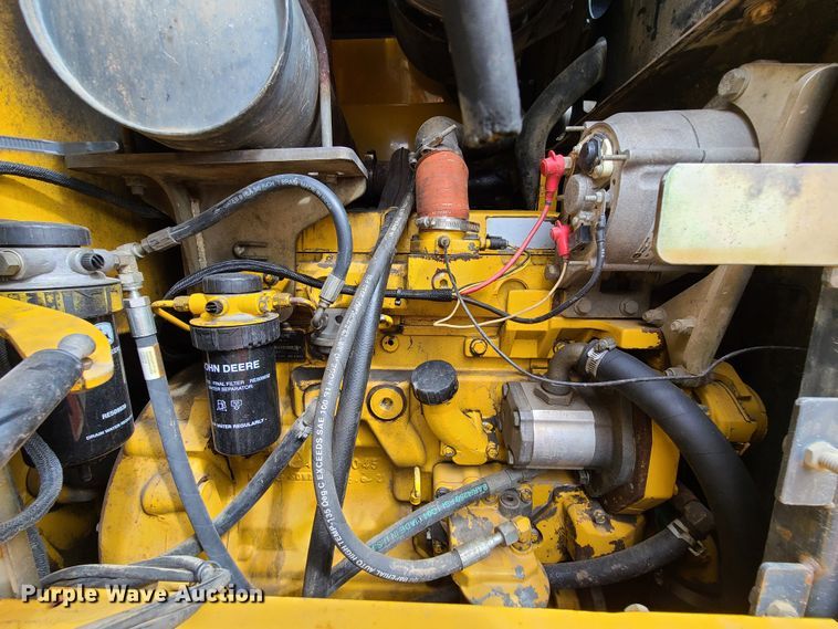 image for item GX9295 2004 John Deere 444J  wheel loader