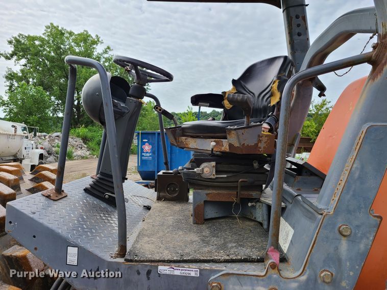 image for item GX9296 Hamm 3412P  single drum roller