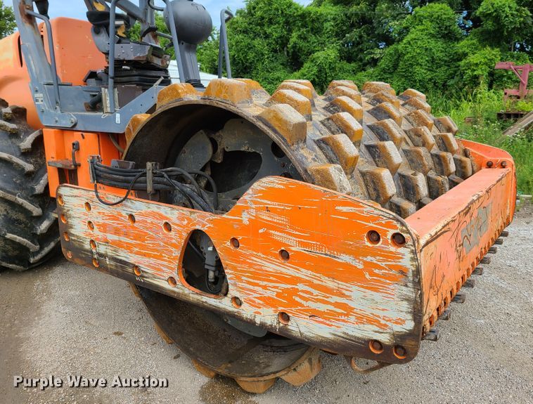 image for item GX9296 Hamm 3412P  single drum roller