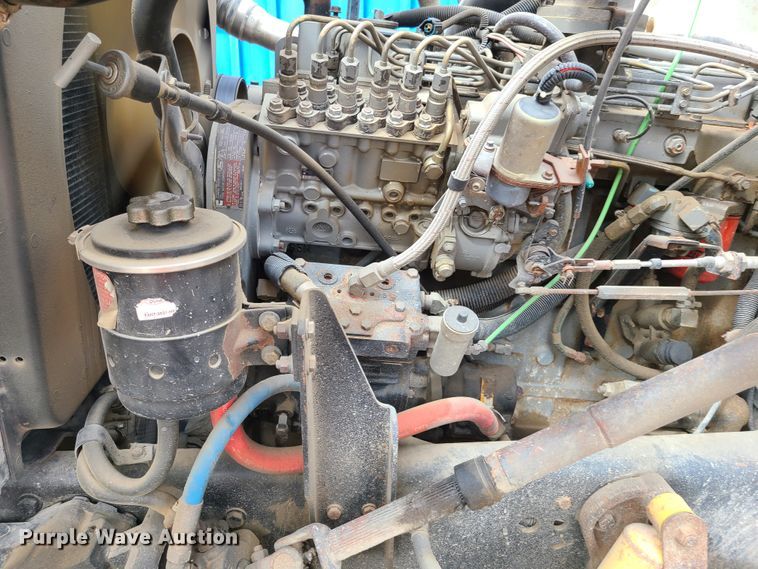 image for item GX9297 1995 Ford L8000  tank truck