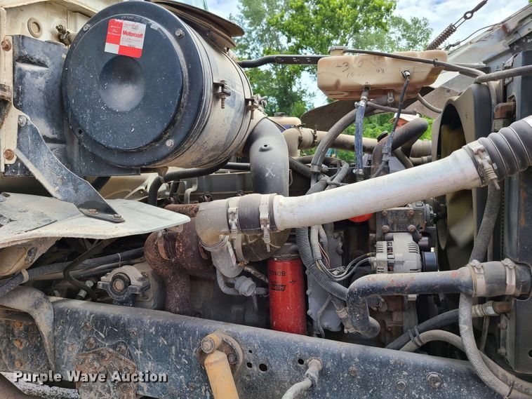 image for item GX9297 1995 Ford L8000  tank truck