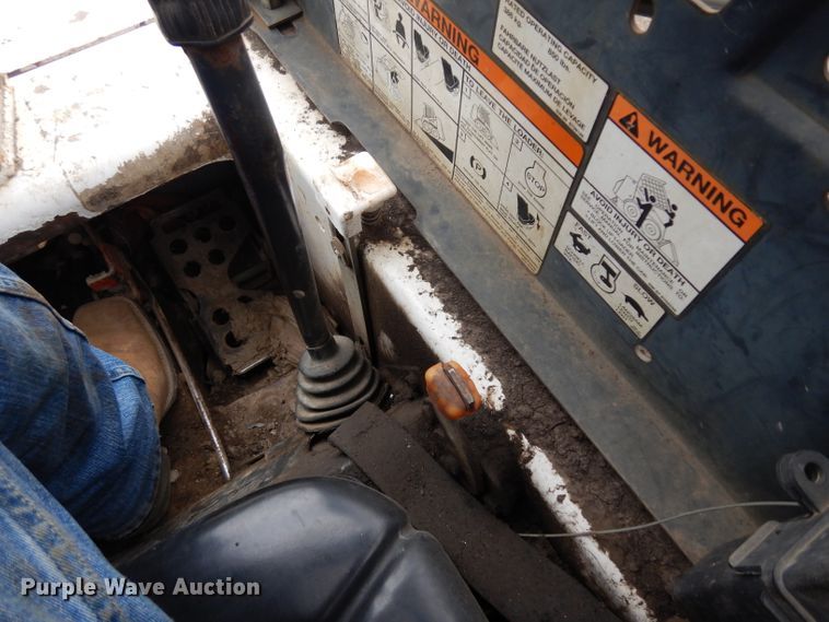 image for item HA9391 Bobcat 553  skid steer loader